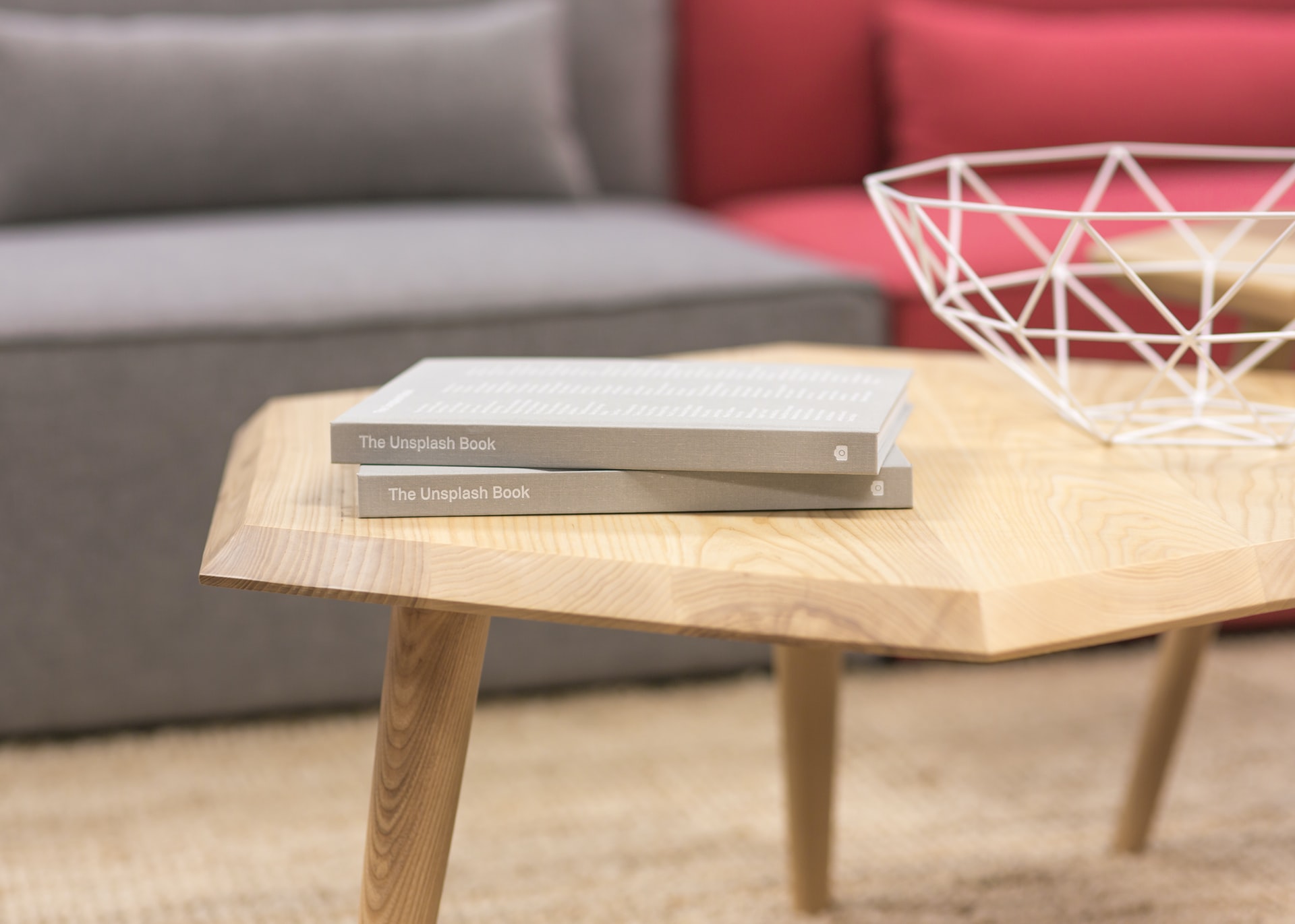 sophia-baboolal-z-Res7dZD5E-unsplash-2 Mac-concept-bois-sophia-baboolal-unsplash